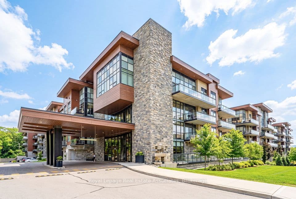 1575 Lakeshore Road W GR26, Mississauga, ON L5J 0B1 – photo 2