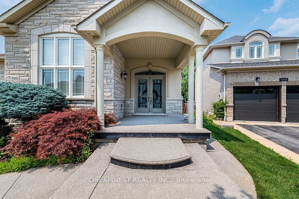 1515 Stewart Crescent, Milton, ON L9T 6P8 – photo 3
