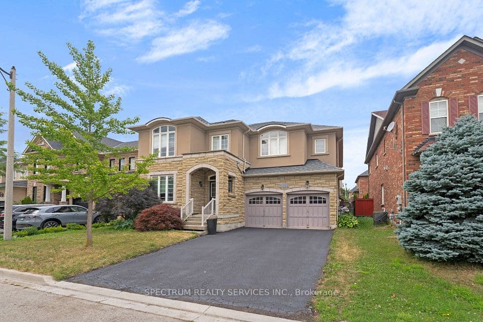 24 Aristocrat Road, Brampton, ON L6P 1X7 – main photo