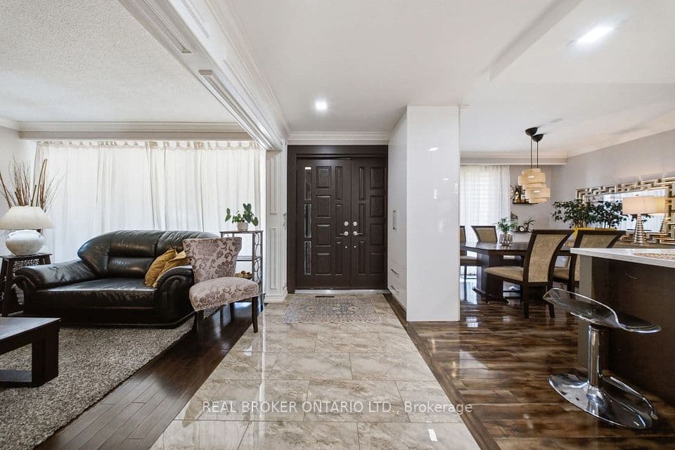 21 Kendleton Drive, Toronto, ON M9V 1T9 – photo 3