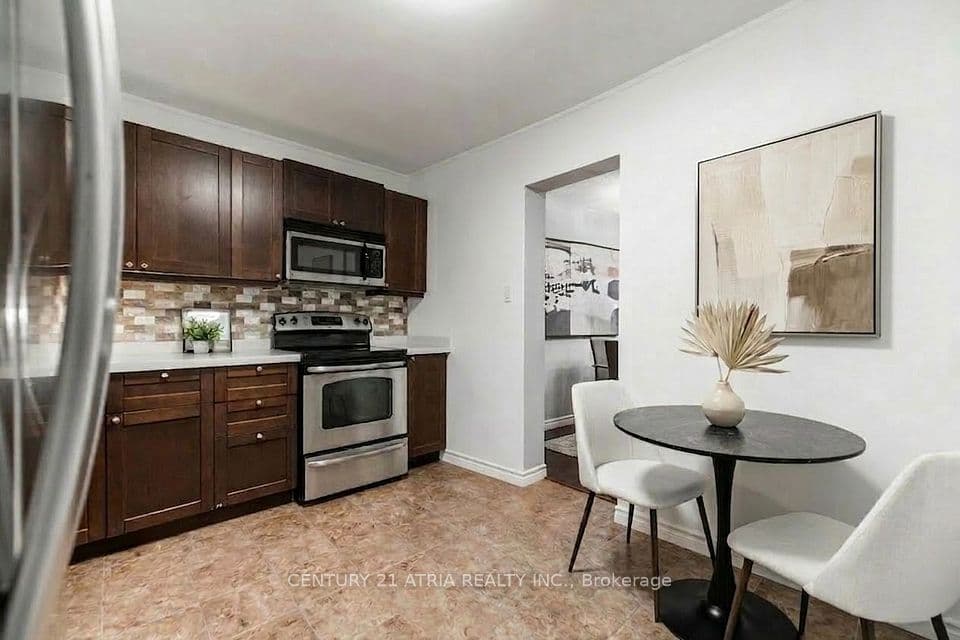 2825 Gananoque Drive 41, Mississauga, ON L5N 1V6 – photo 3
