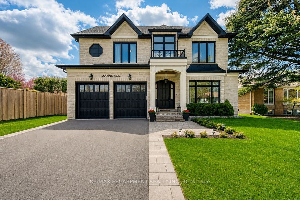 436 WILLIS Drive, Oakville, ON L6L 4V5 – main photo