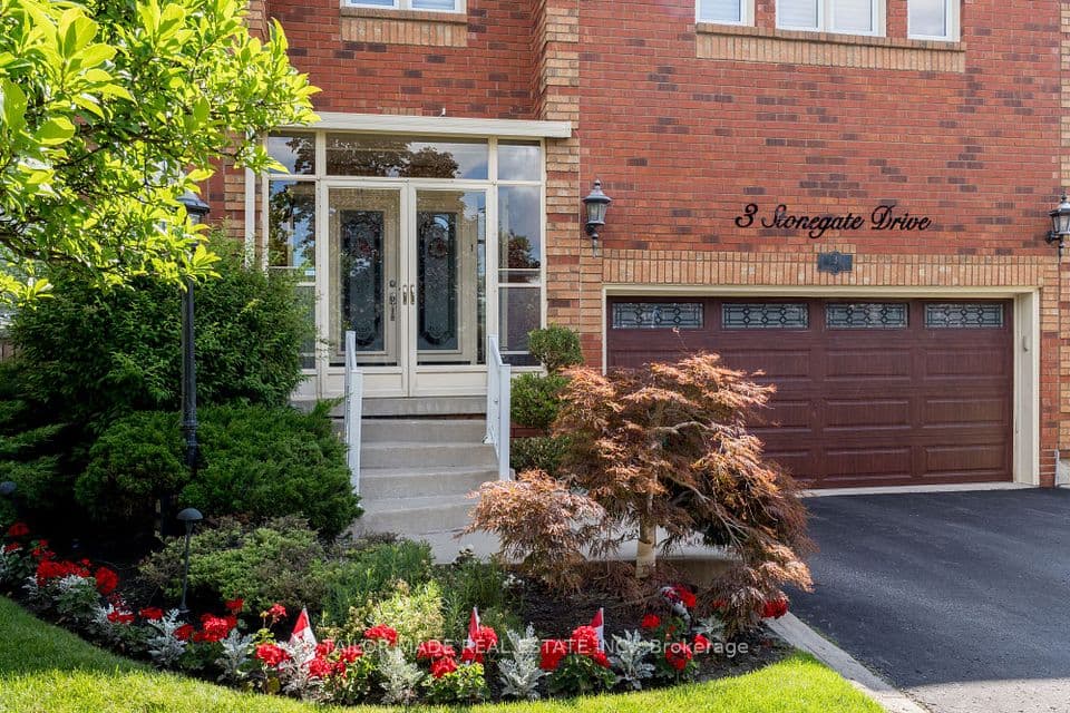 3 Stonegate Drive, Brampton, ON L6Z 3L7 – photo 3