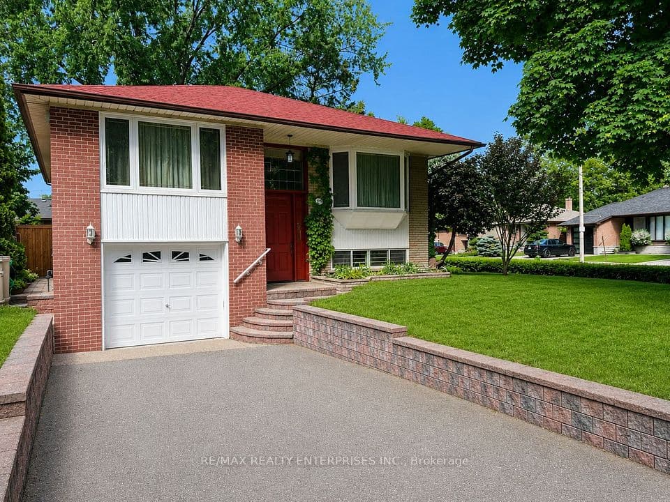 1571 Muir Road, Mississauga, ON L5E 2J3 – photo 3