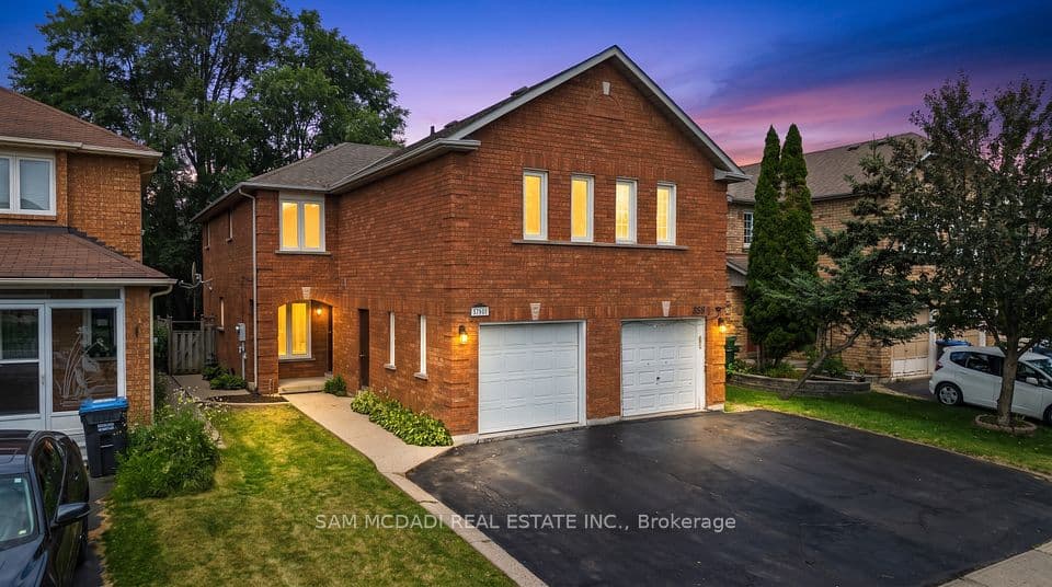 3847 Densbury Drive, Mississauga, ON L5N 6Z3 – main photo