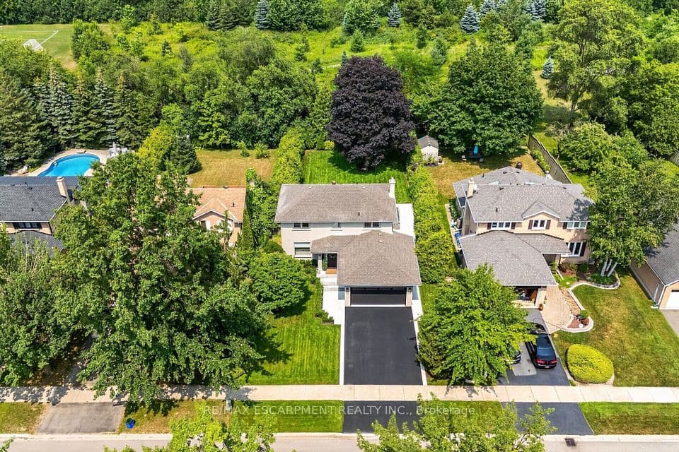 429 CLAREMONT Crescent, Oakville, ON L6J 6J9 – photo 2