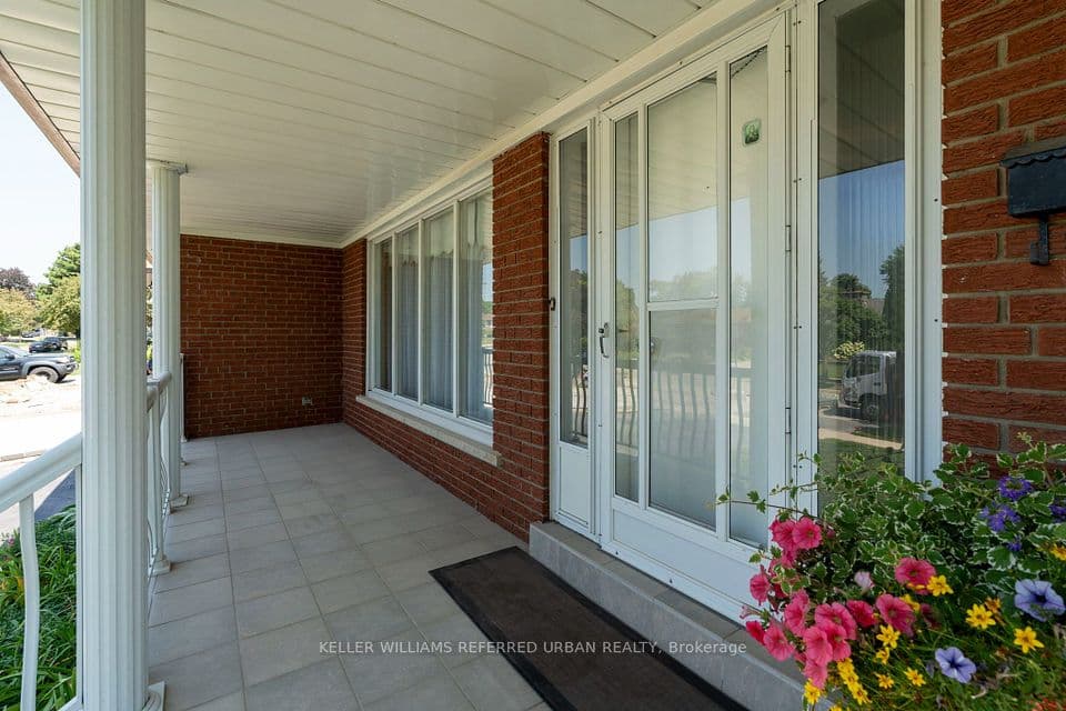 19 Groverdale Road, Toronto, ON M9C 3M7 – photo 3