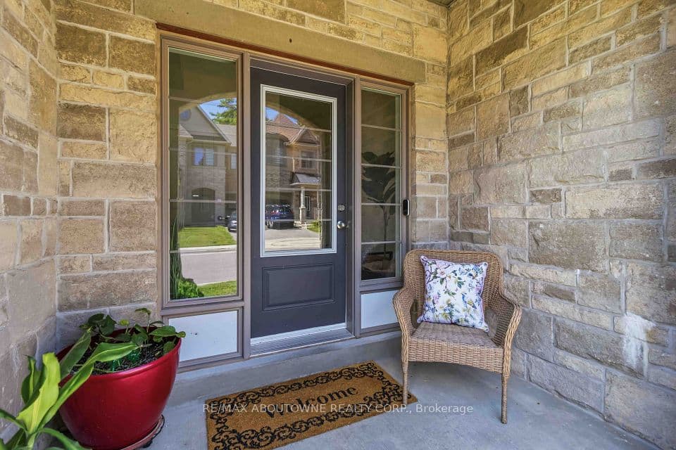14 Summerbeam Way, Brampton, ON L6Y 6K5 – photo 2