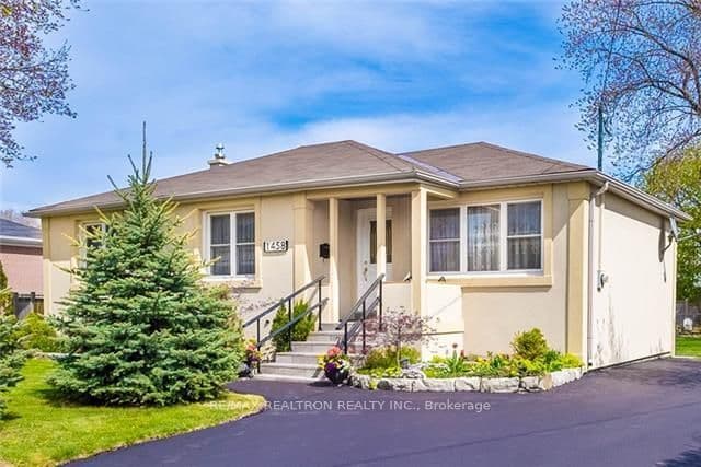 1458 Bridge Road, Oakville, ON L6L 2E1 – main photo