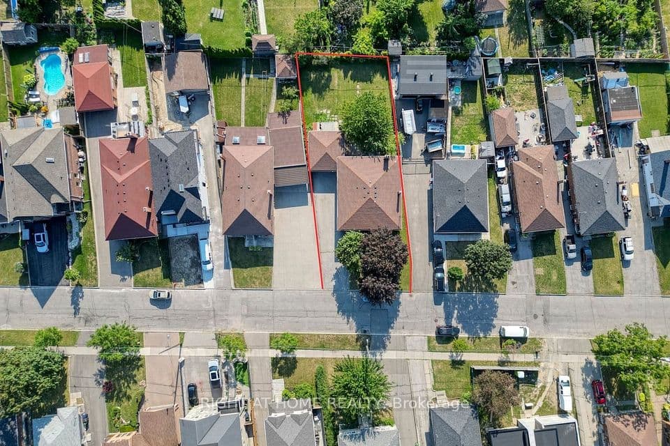 110 Jay Street, Toronto, ON M6L 2M2 – photo 2