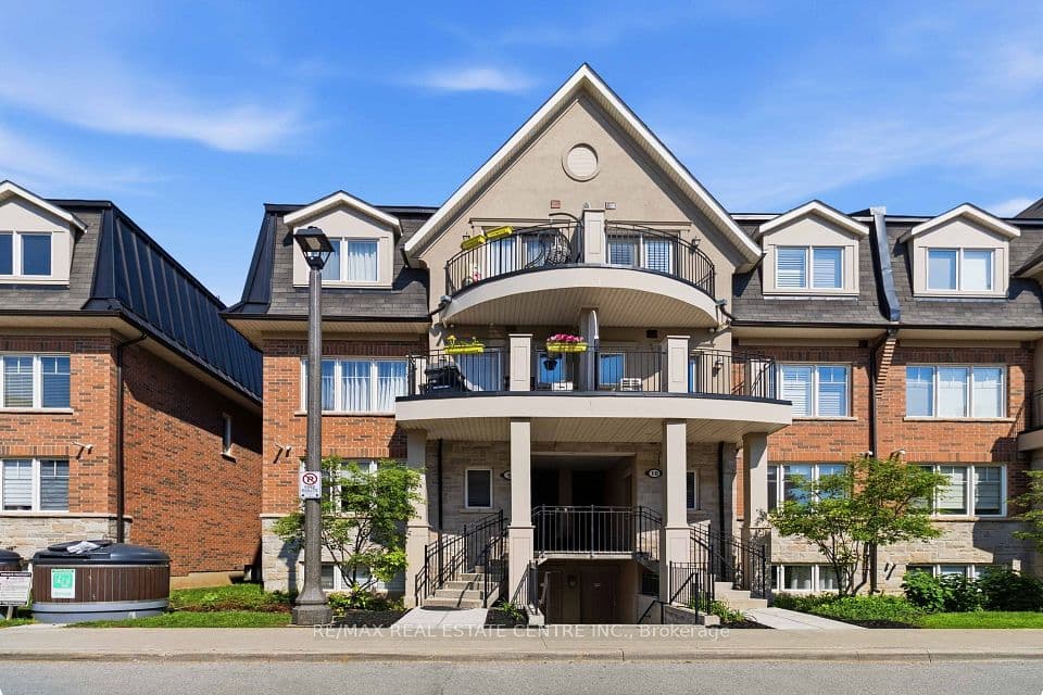 2420 Baronwood Drive 9-01, Oakville, ON L6M 0X6 – main photo