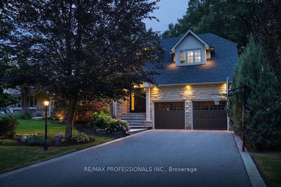 83 Wimbleton Road, Toronto, ON M9A 3S4 – photo 2