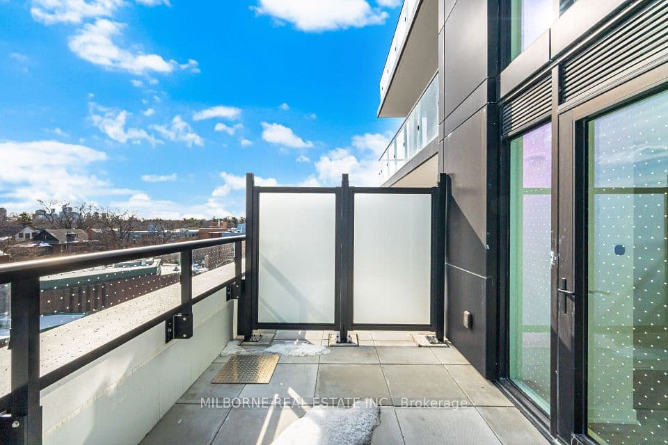 1660 Bloor Street W 510, Toronto, ON M6P 1A8 – photo 2