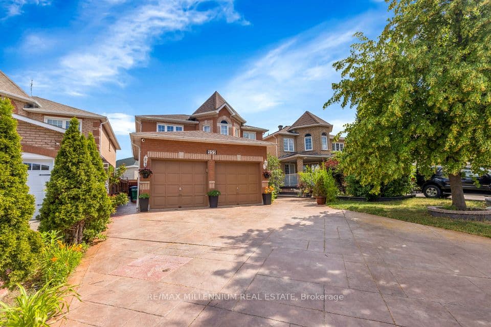 252 Mountainberry Road, Brampton, ON L6R 1H9 – photo 3