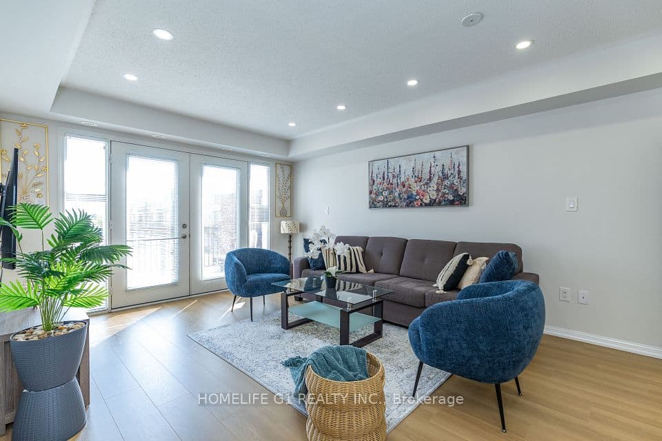 250 Sunny Meadow Boulevard, Brampton, ON L6R 3Y7 – main photo