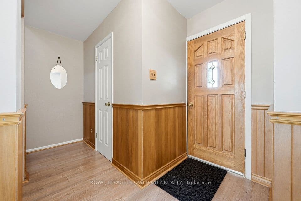 132 Fallingdale Crescent, Brampton, ON L6T 3J6 – photo 3