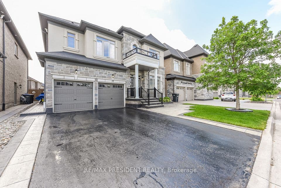 19 Jaypeak Road, Brampton, ON L6P 4J8 – main photo