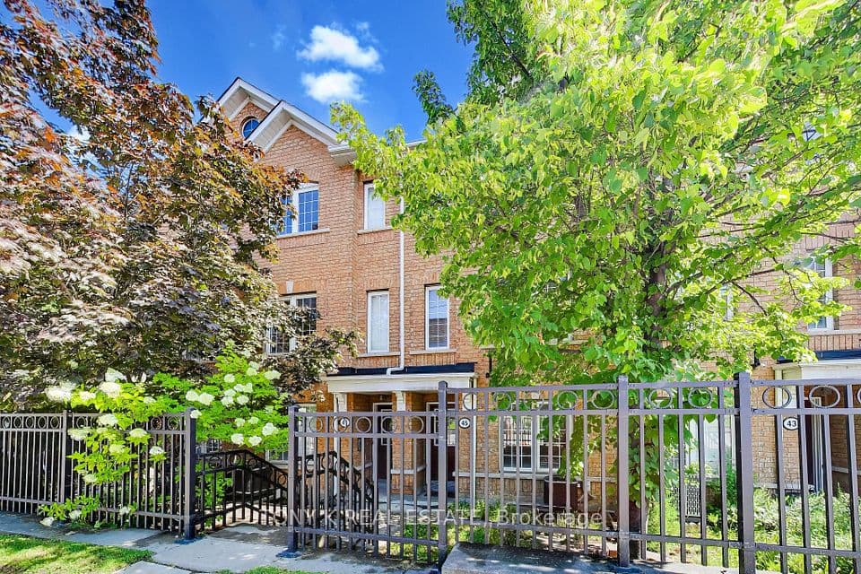 45 Weston Road, Toronto, ON M6N 5H3 – main photo