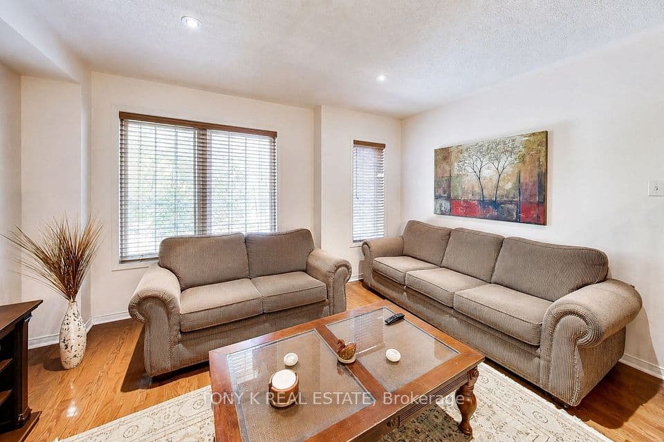 45 Weston Road, Toronto, ON M6N 5H3 – photo 3