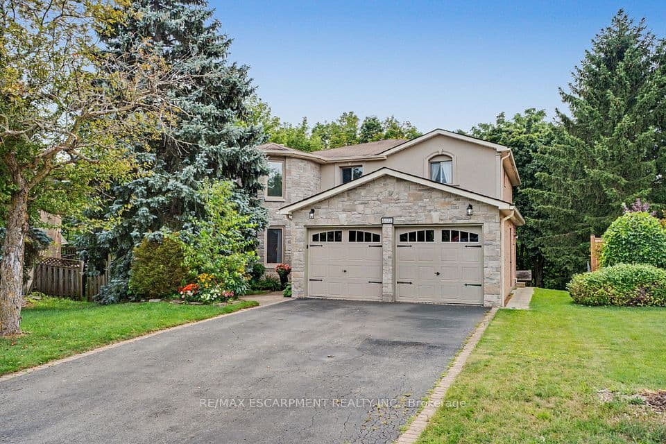 5172 Hidden Valley Court, Mississauga, ON L5M 3P1 – photo 2
