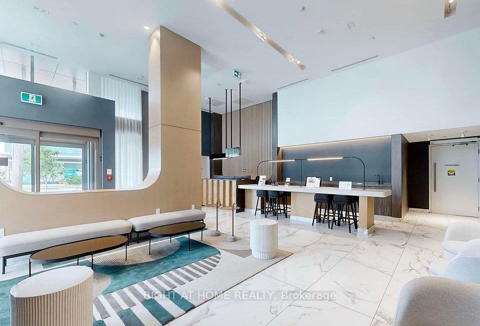 1195 The Queensway 704, Toronto, ON M8Z 0H1 – photo 2