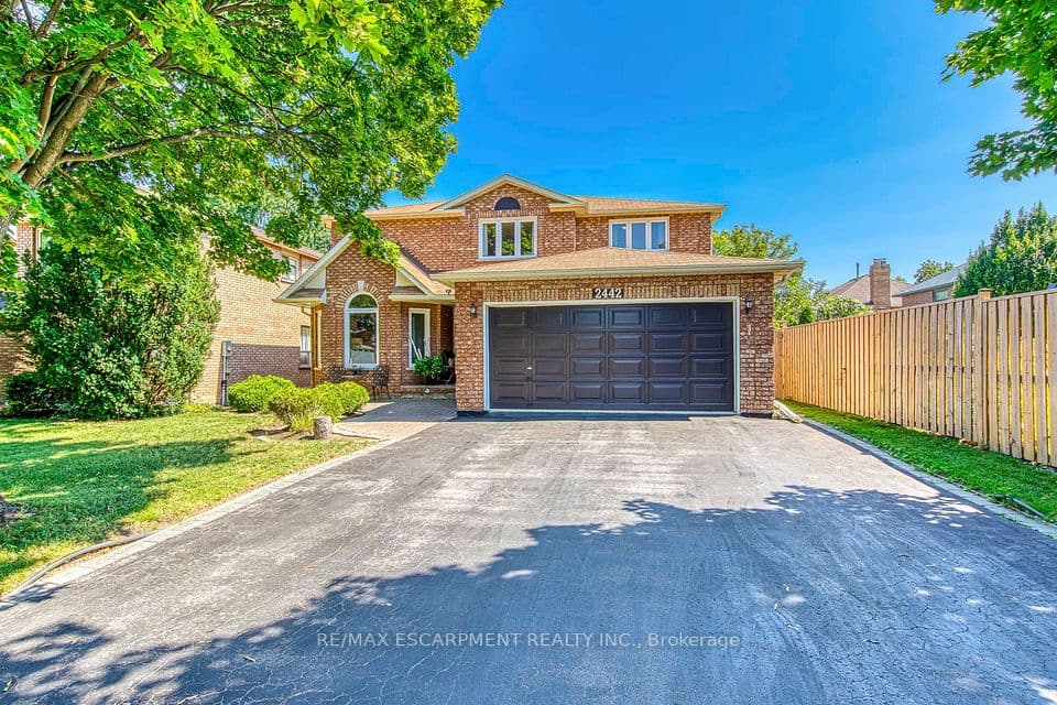2442 Wynten Way, Oakville, ON L6J 7K9 – main photo
