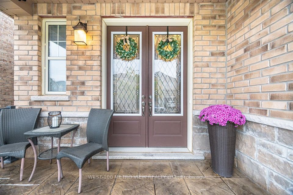 4 Ivor Crescent, Brampton, ON L7A 4L5 – photo 3