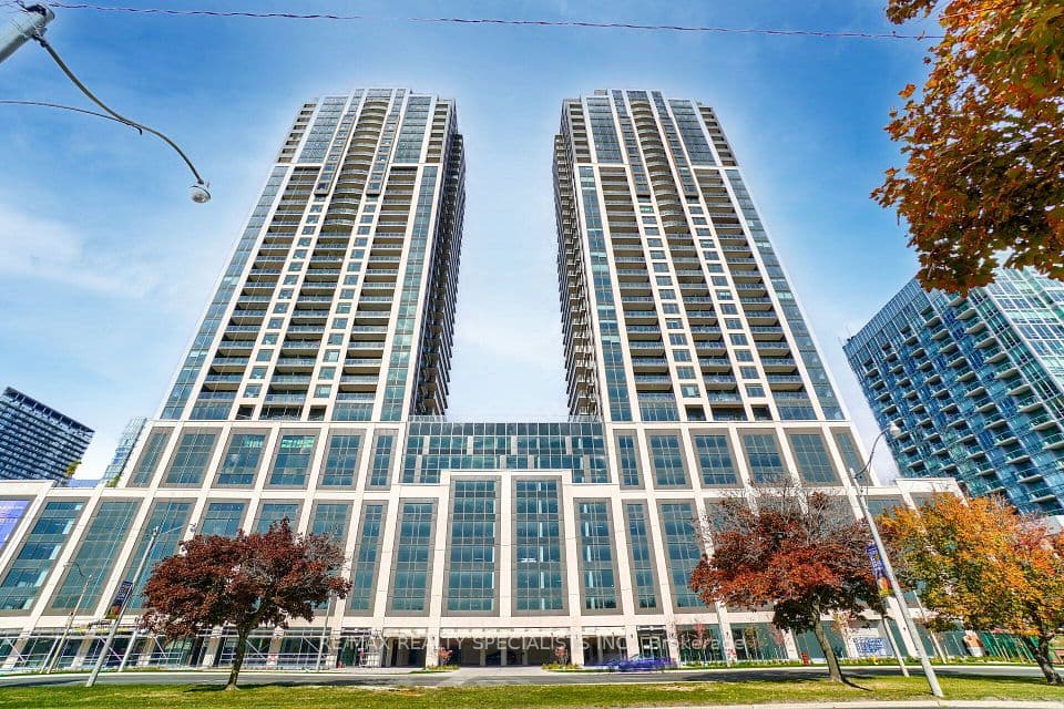1926 Lake Shore Boulevard 2711, Toronto, ON M6S 1A1 – main photo