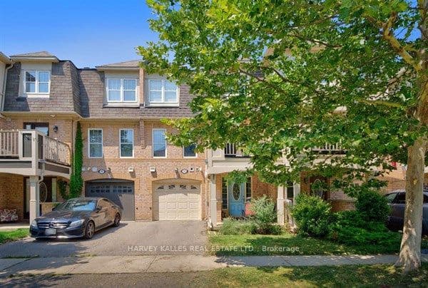 745 Challinor Terrace, Milton, ON L9T 7V5 – main photo