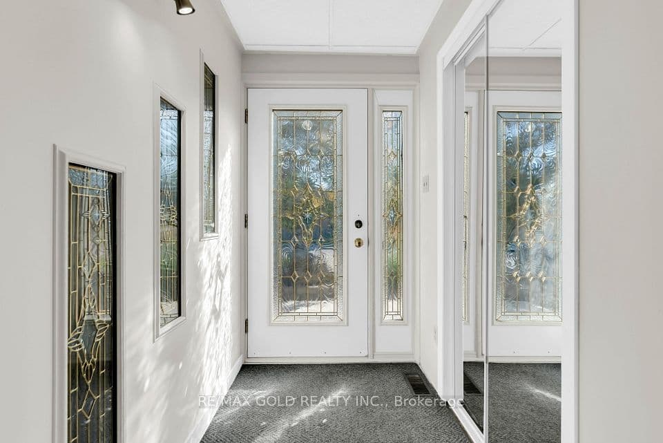 2520 Constable Road, Mississauga, ON L5J 1W1 – photo 2