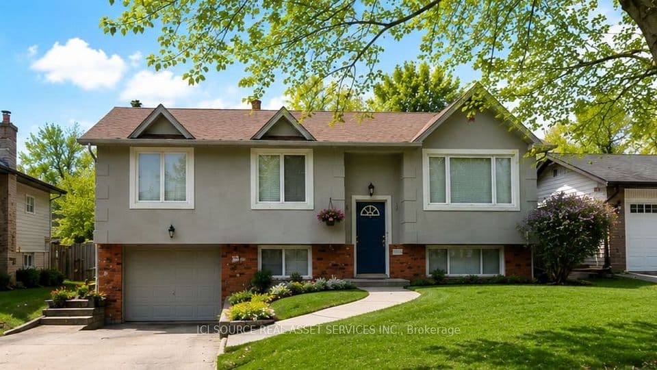 699 Castleguard Crescent, Burlington, ON L7N 2W7 – main photo