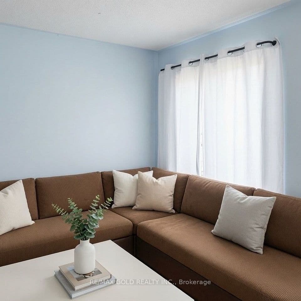 711 Ashprior Avenue, Mississauga, ON L5R 3N8 – photo 3