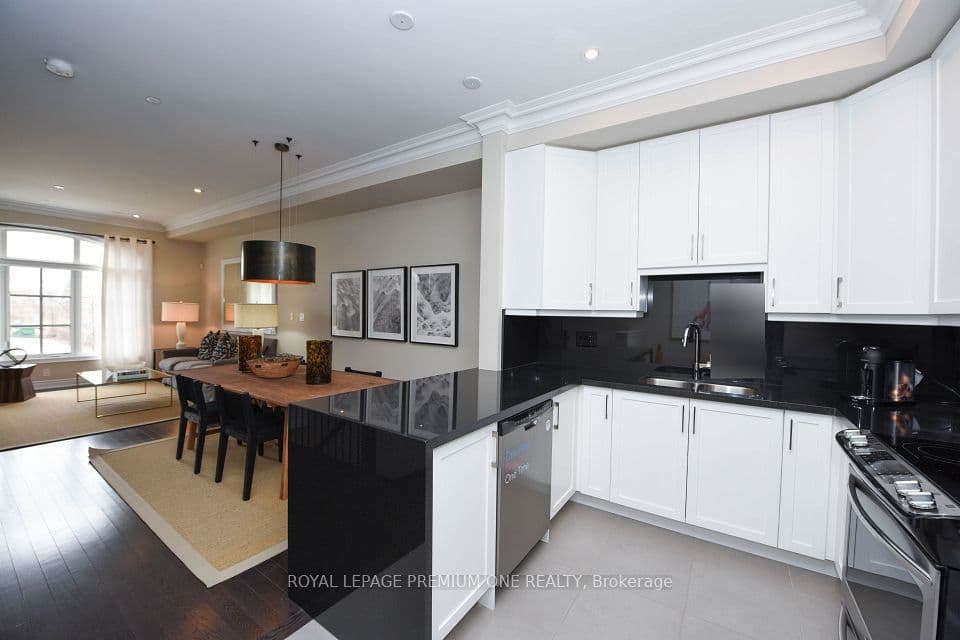 6A ACORN Avenue, Toronto, ON M9B 0B7 – photo 3