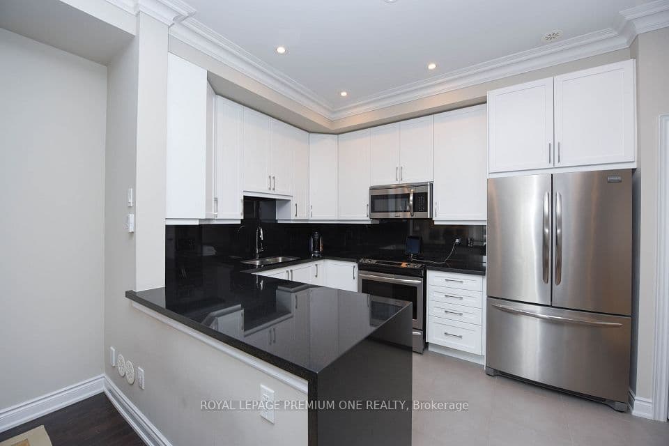 6A ACORN Avenue, Toronto, ON M9B 0B7 – photo 2