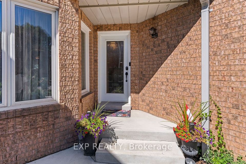 6192 Duford Drive, Mississauga, ON L5V 1A5 – photo 3