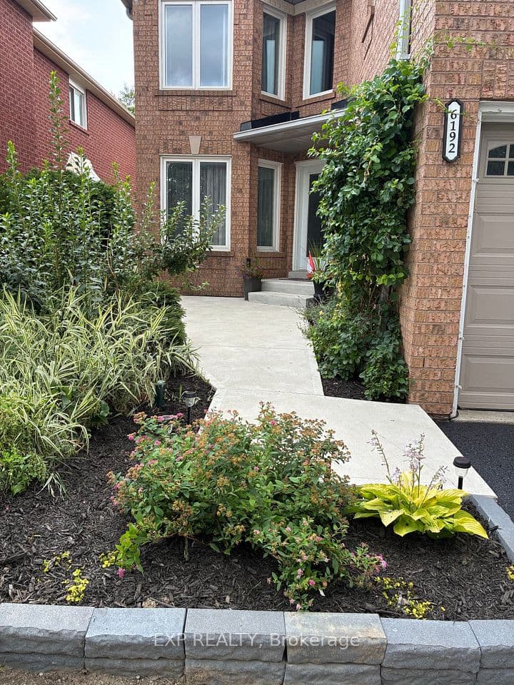 6192 Duford Drive, Mississauga, ON L5V 1A5 – photo 2