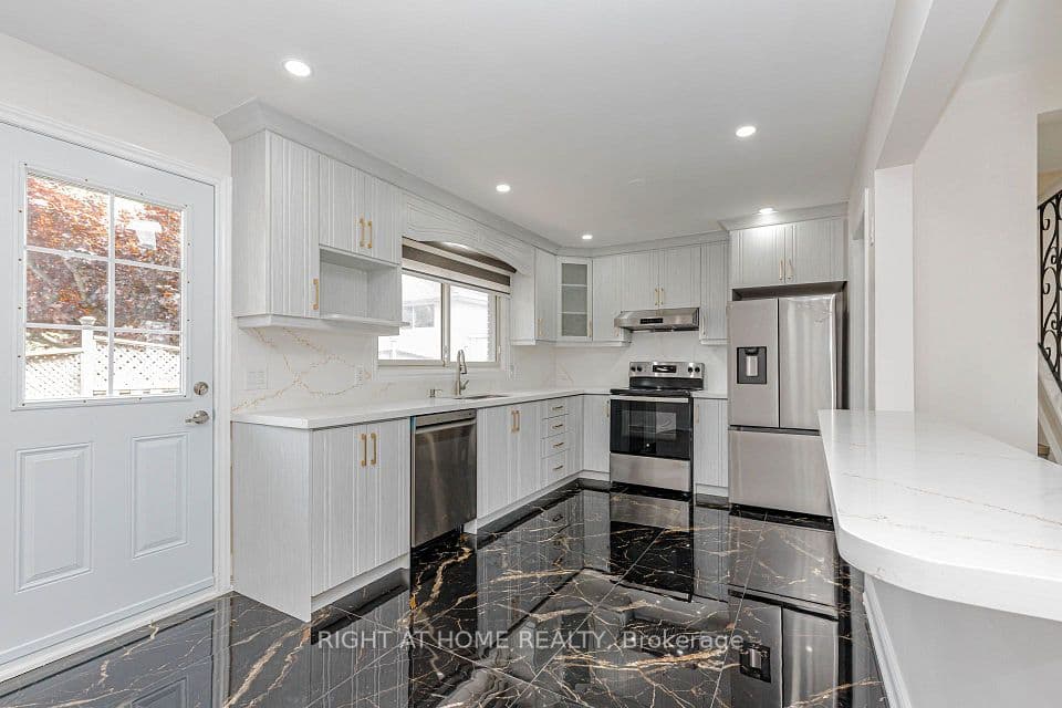 5154 New Street, Burlington, ON L7L 1V4 – photo 2