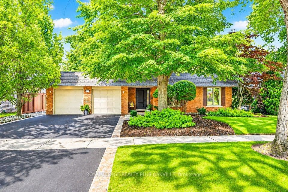 4527 Concord Place, Burlington, ON L7L 1J5 – main photo