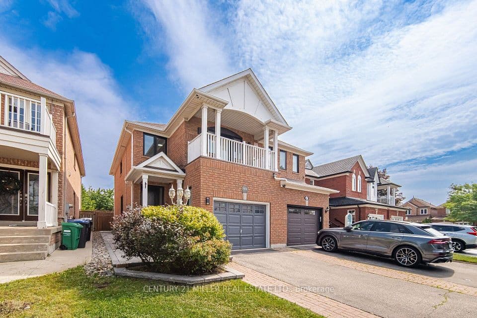 689 Macbeth Heights, Mississauga, ON L5W 1E5 – photo 2