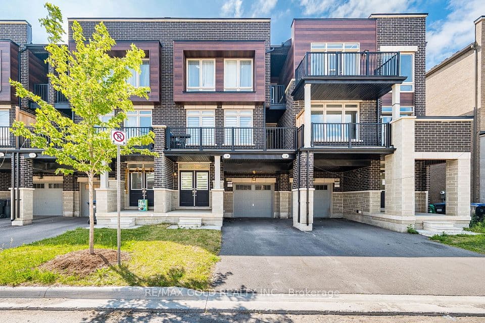44 Donald Ficht Crescent, Brampton, ON L7A 5H6 – photo 3