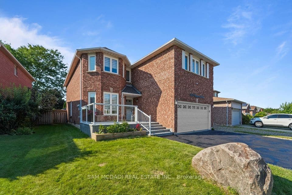 3071 Bayberry Drive, Mississauga, ON L5N 6P1 – photo 2