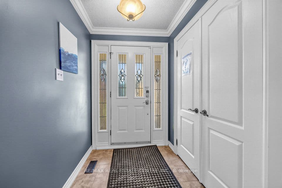 10 Diane Court, Brampton, ON L6Y 3E3 – photo 3
