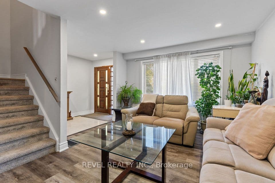 24 Bramhall Circle, Brampton, ON L6V 2G4 – photo 3