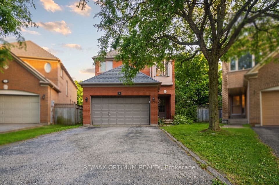 9 Inwood Place, Brampton, ON L6R 1T2 – photo 2