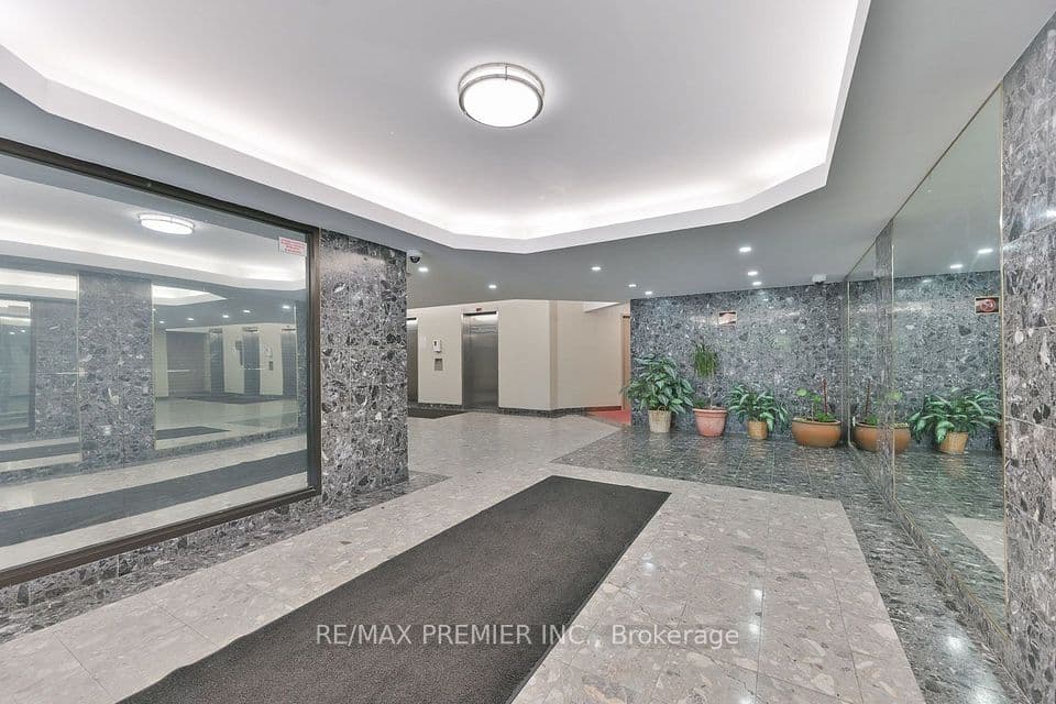238 Albion Road 408, Toronto, ON M9W 6A7 – photo 3