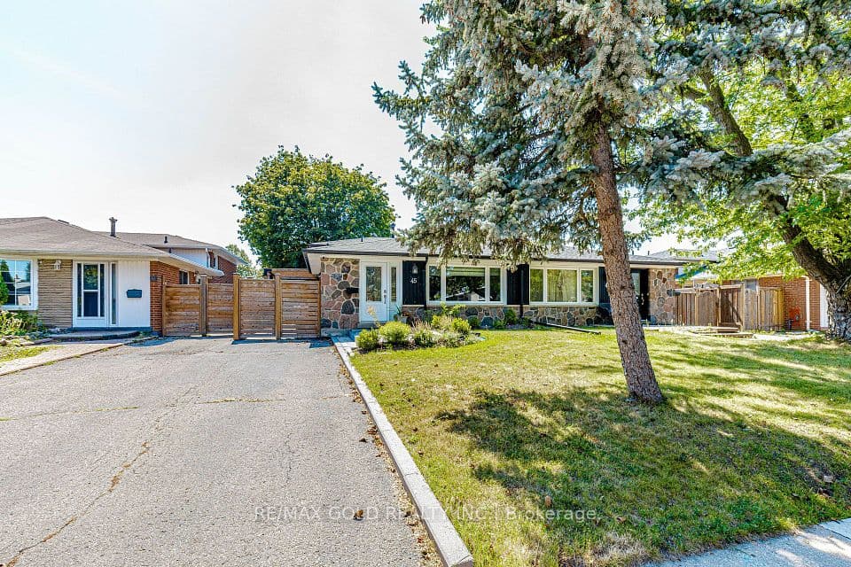 45 Grange Drive, Brampton, ON L6X 2H1 – main photo