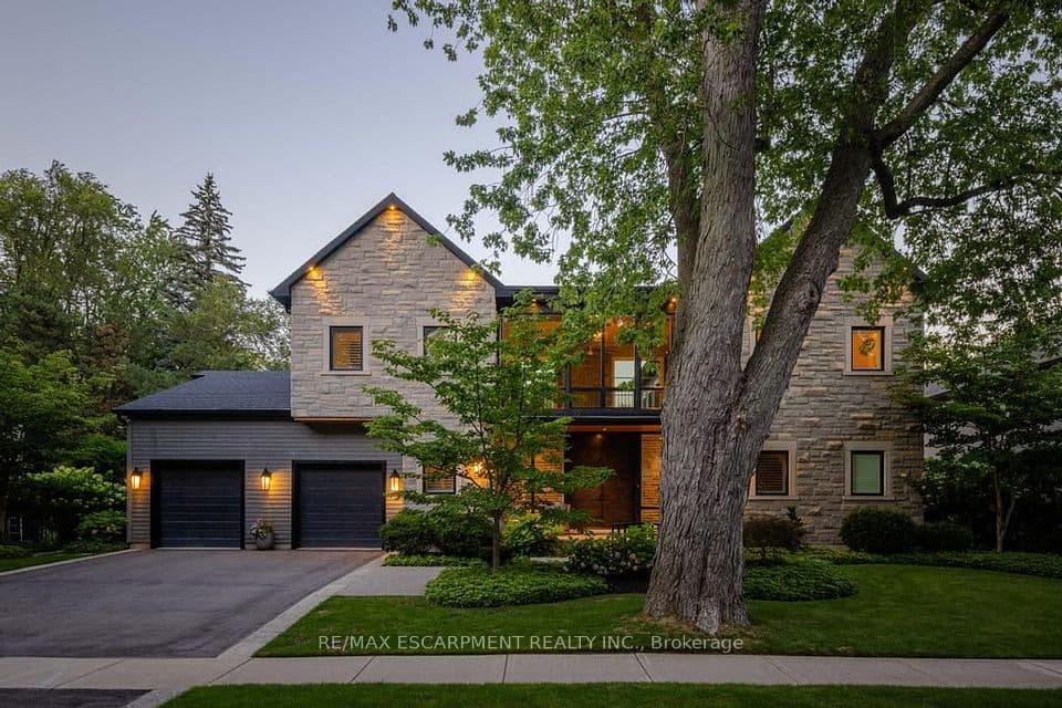 253 Rossmore Boulevard, Burlington, ON L7N 1R4 – photo 2