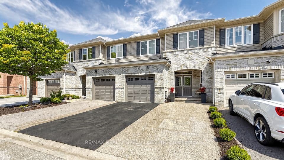 3275 Stalybridge Drive 10, Oakville, ON L6M 0L2 – main photo