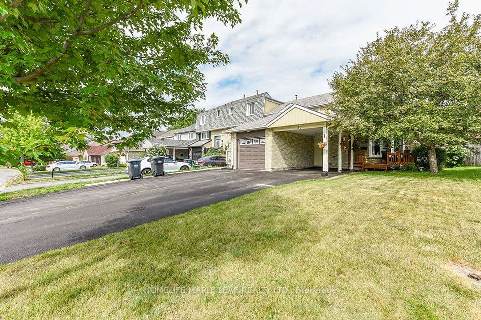 30 Primrose Crescent, Brampton, ON L6Z 1E2 – photo 3