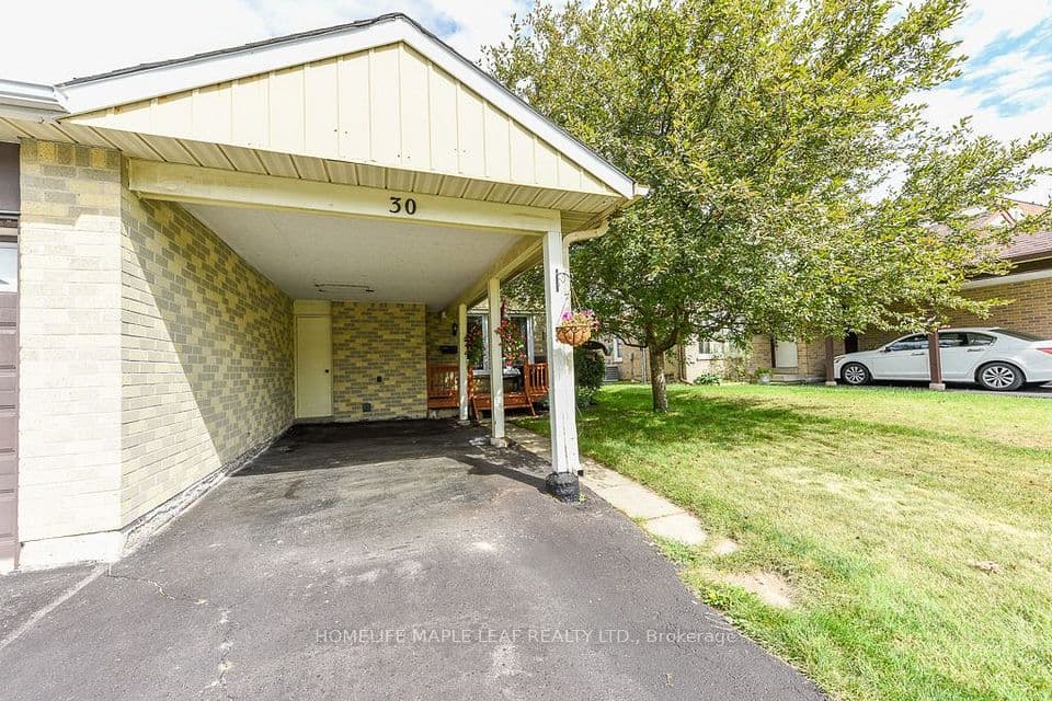 30 Primrose Crescent, Brampton, ON L6Z 1E2 – photo 2